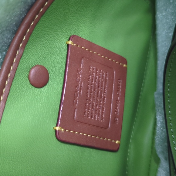Coach Borough Satchel Dark Lime Green HTF! - Picture 11 of 11